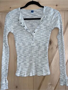 Old Navy Ribbed Henley Long-Sleeve Top in Heather Cream